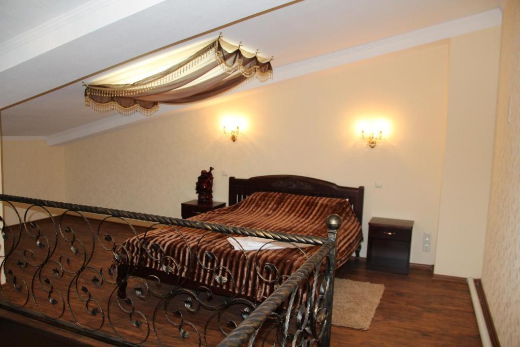 Hotel Meduza Kharkiv Chambre photo